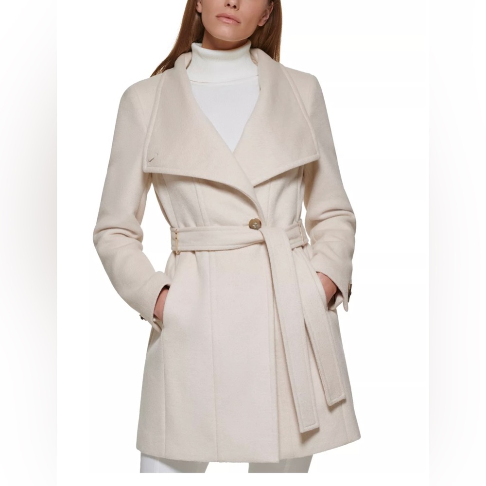 Calvin Klein Women's Coat in Nude